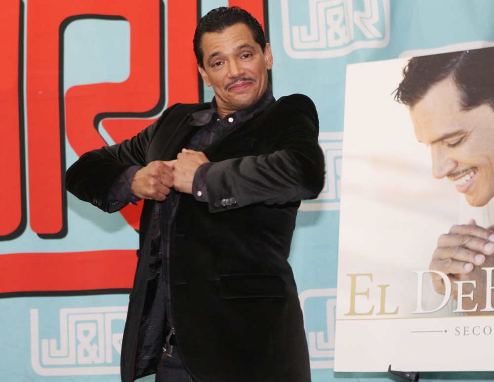 El DeBarge;<br>El DeBarge Attends A CD Signing and Performance