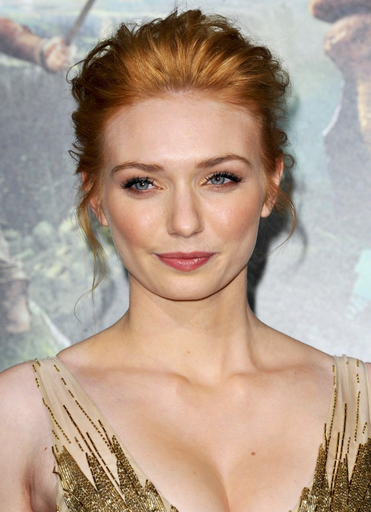 Eleanor tomlinson sexy