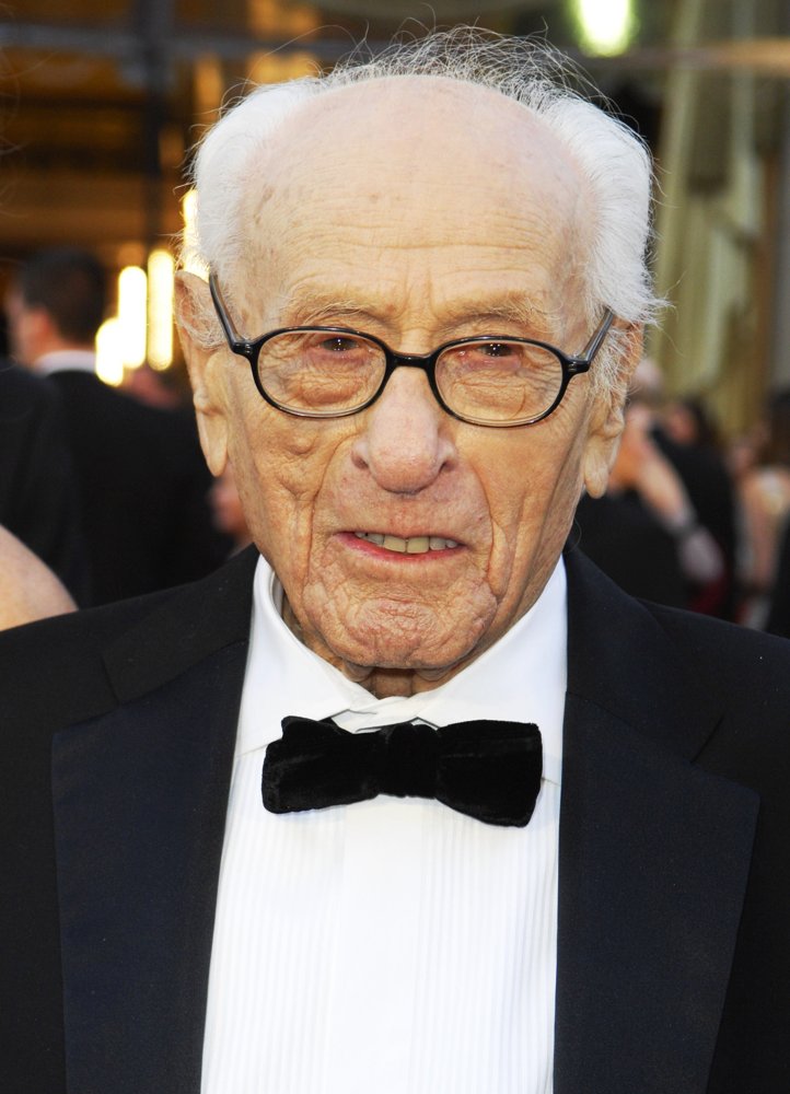 Eli Wallach;<br>83rd Annual Academy Awards - Arrivals