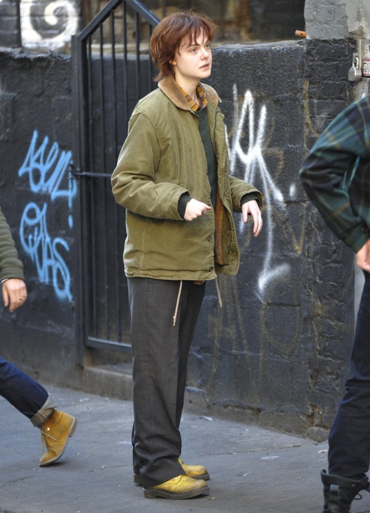 Elle Fanning;<br>On The Set of Three Generations