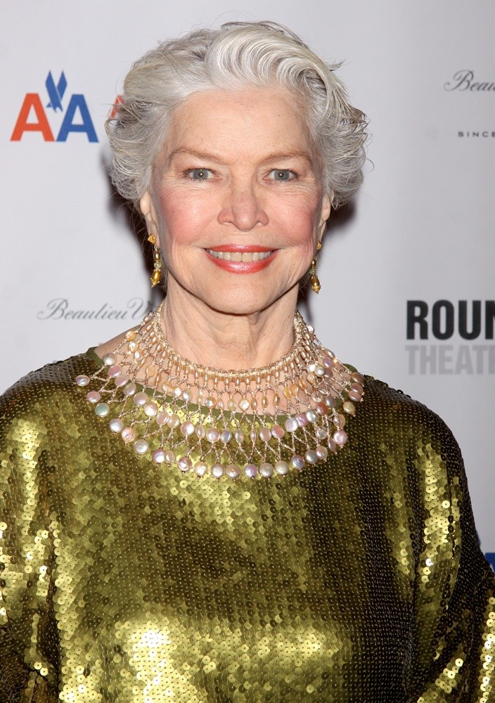 Ellen Burstyn: Joining *House of Cards* and Her Inspiring Journey at [Her Age]