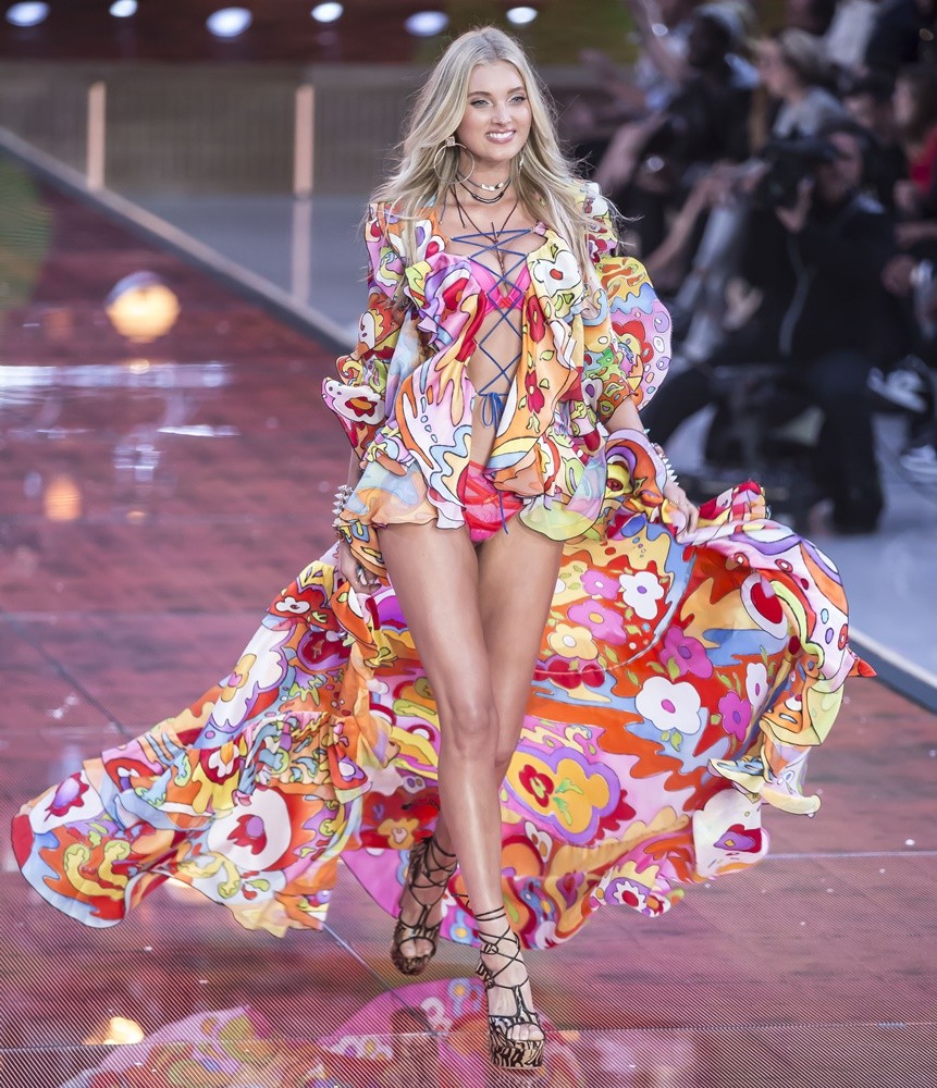 Elsa Hosk Picture 18 - 2015 Victoria's Secret Fashion Show - Runway