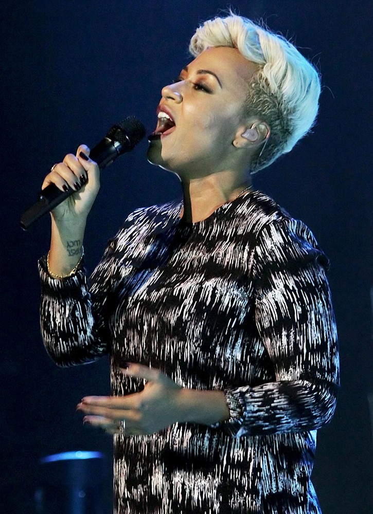 Emeli Sande;<br>Emeli Sande Performing