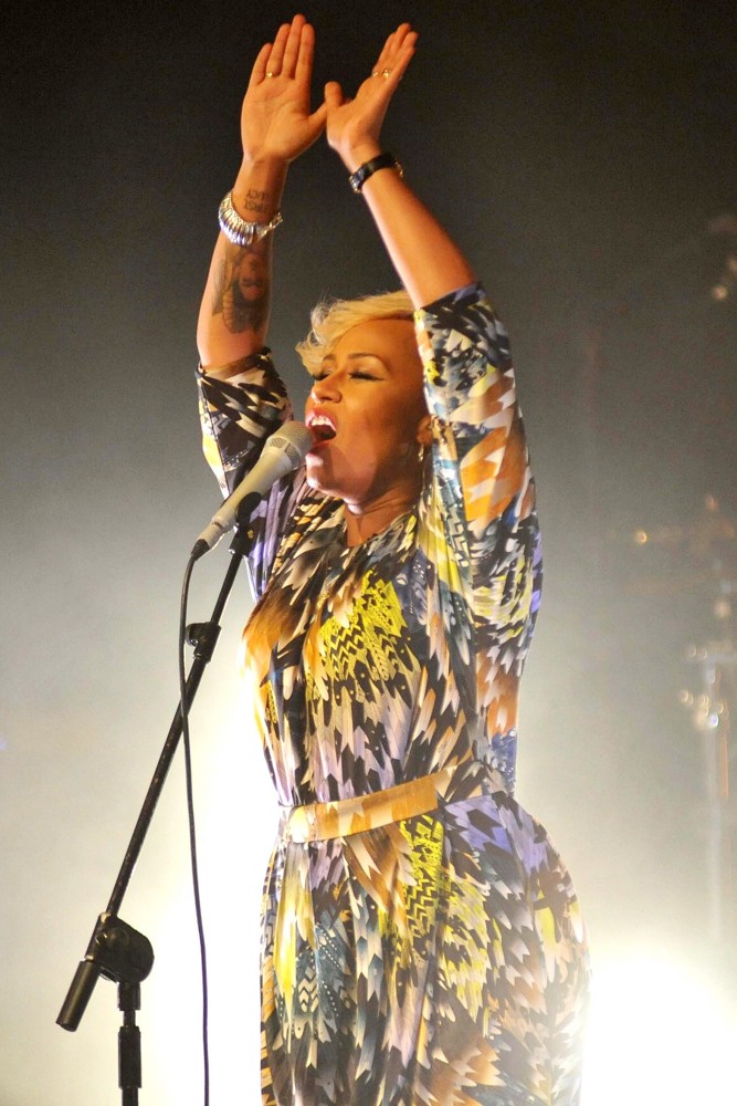 Emeli Sande;<br>Emeli Sande Performs