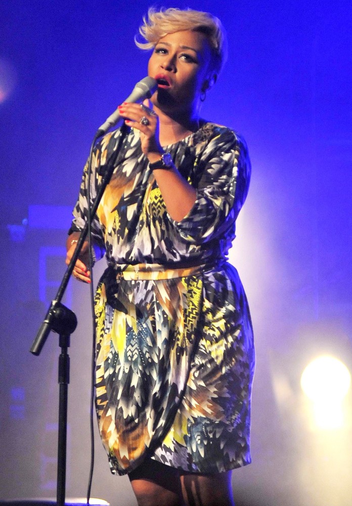 Emeli Sande;<br>Emeli Sande Performs