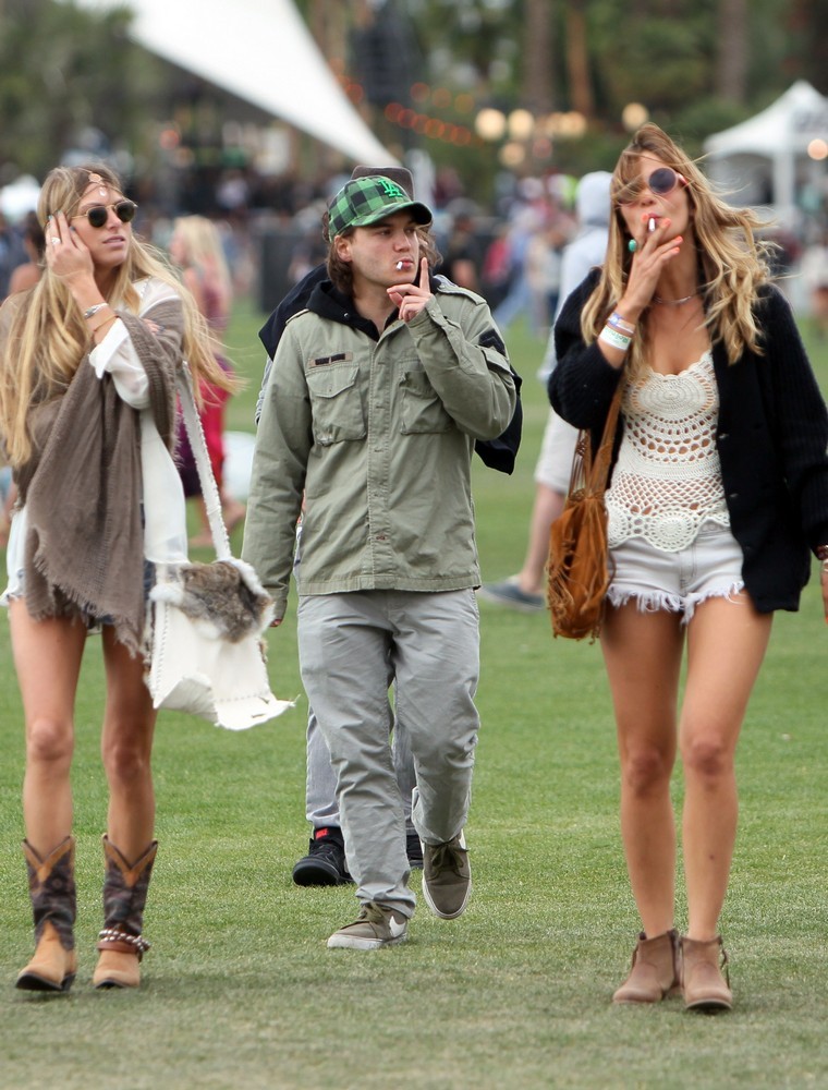 Emile Hirsch;<br>Celebrities at The 2012 Coachella Valley Music and Arts Festival - Day 1