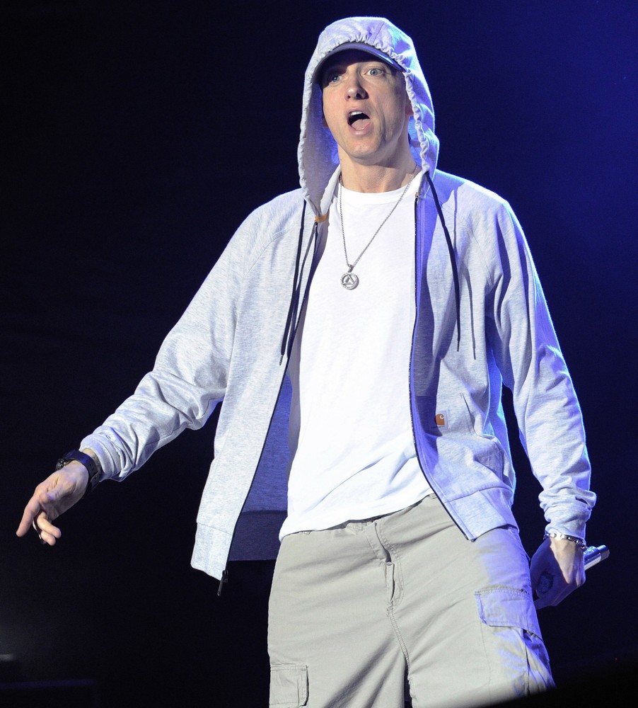 Eminem Picture 53 - Eminem Performs Live. 