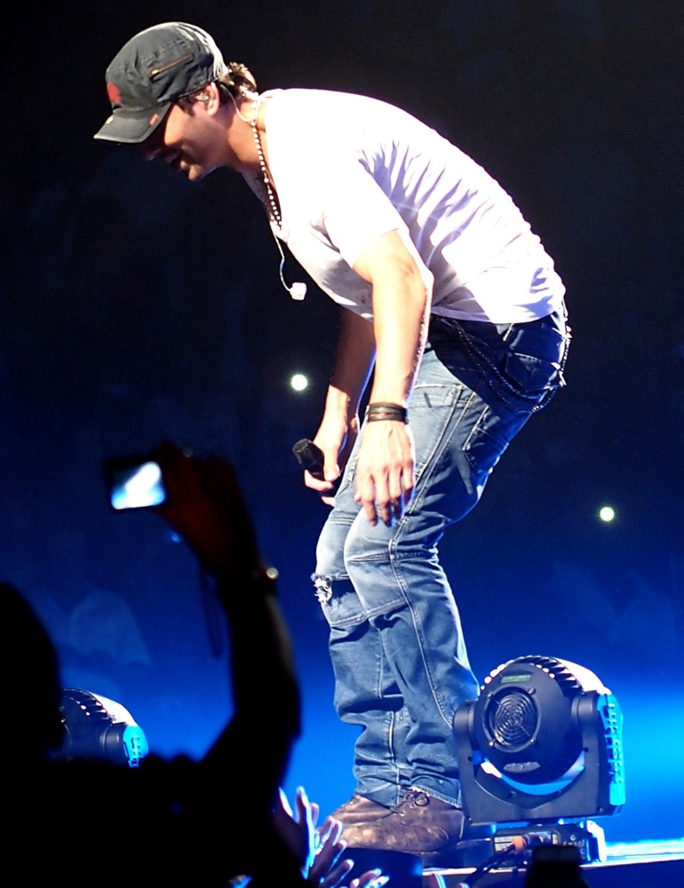 Enrique Iglesias Performing Live in Concert on The Opening Night of His Tour with Jennifer Lopez