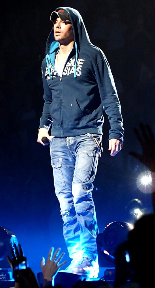 Enrique Iglesias Performing Live in Concert on The Opening Night of His Tour with Jennifer Lopez