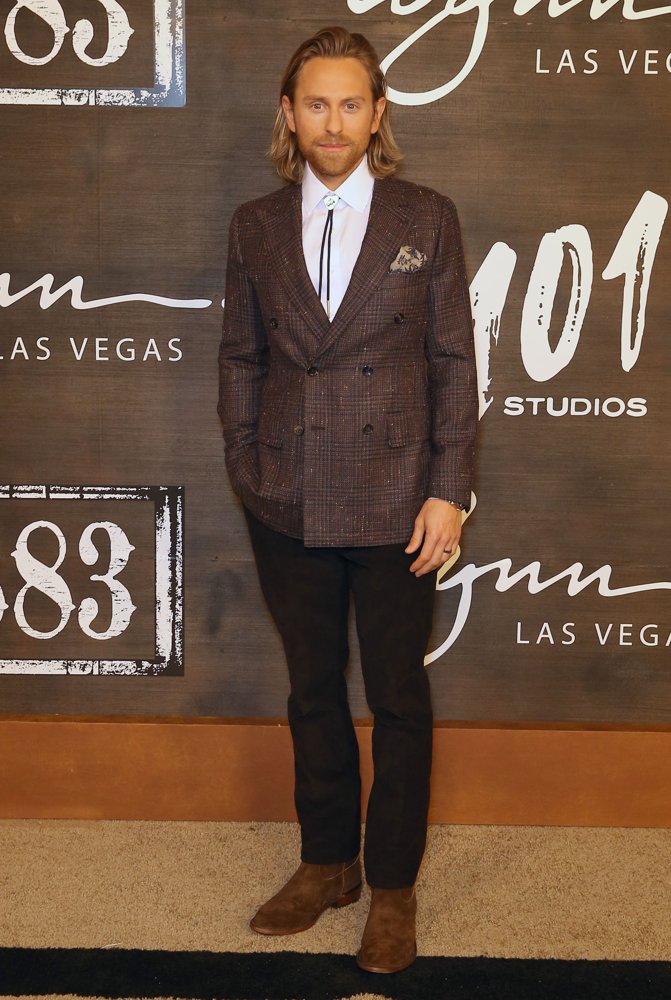 Eric Nelsen;<br>1883 Red Carpet Premiere