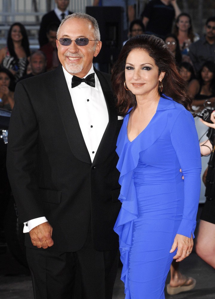 Emilio Estefan;Gloria Estefan;<br>2011 NCLR ALMA Awards - Arrivals