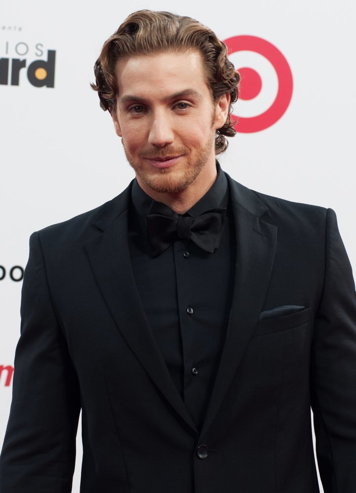Eugenio Siller;<br>Latin Billboard Awards 2014 - Arrivals