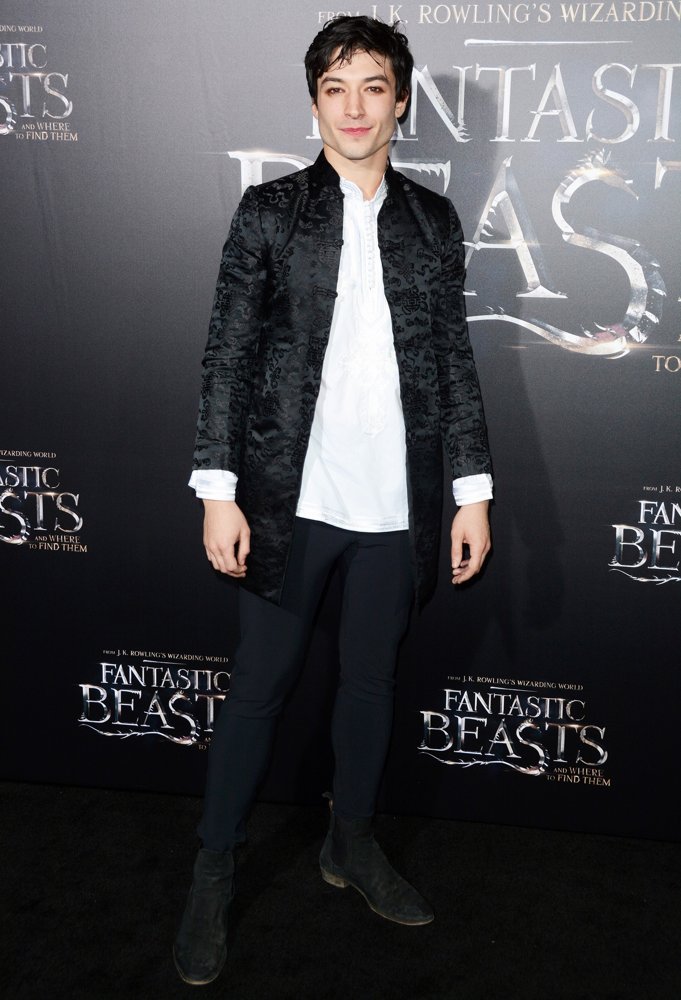 fantastic beasts 2 red carpet