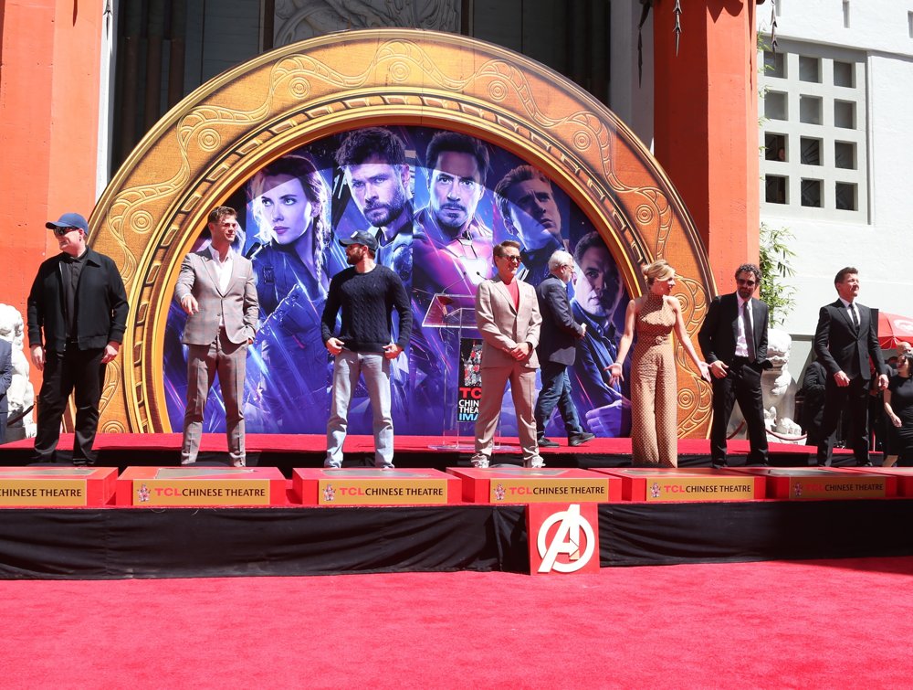 Kevin Feige, Chris Hemsworth, Chris Evans, Robert Downey Jr., Scarlett Johansson, Mark Ruffalo, Jeremy Renner<br>Marvel Studios' Avengers: Endgame Cast Handprint Ceremony
