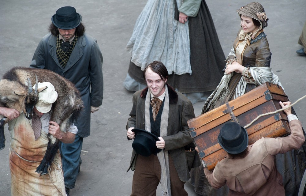Tom Felton;Elizabeth Olsen;<br>Actors on The Set of Therese Raquin Filming on Location