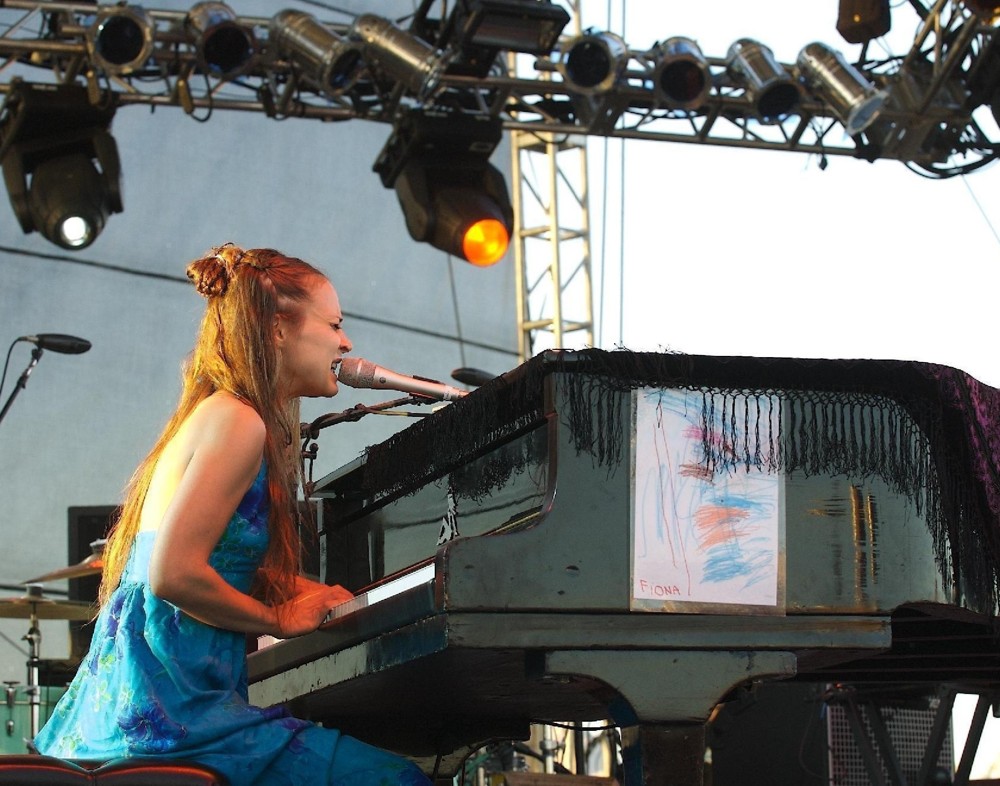 Fiona Apple;<br>Vegoose Music Festival - Day 2