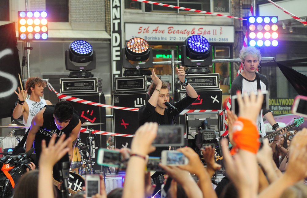 5 Seconds of Summer Perform Live on The Today Show