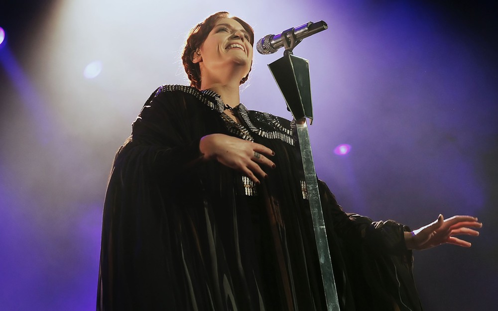 Florence Welch;Florence and the Machine;<br>Florence and the Machine Performing at Manchester Evening News Arena