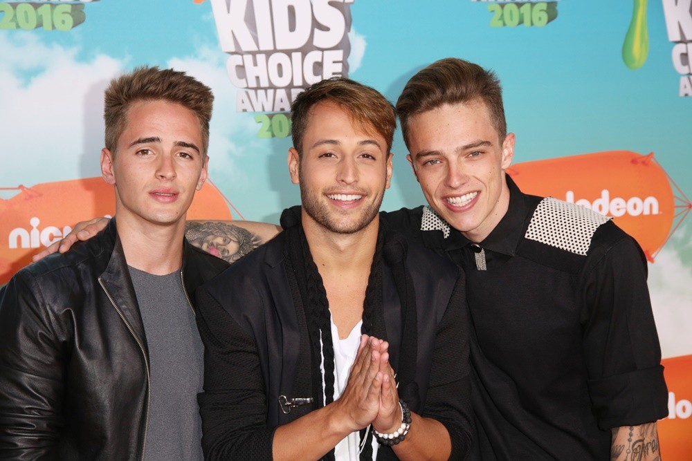 FLY;<br>Nickelodeon's 2016 Kids' Choice Awards - Arrivals