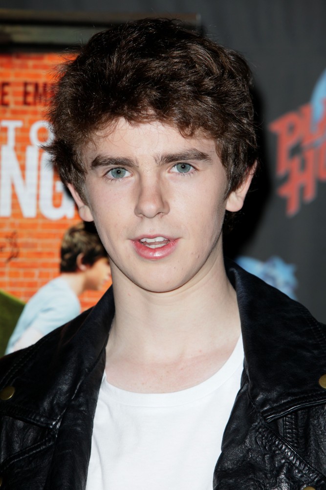Freddie Highmore;<br>Actors from The Art of Getting By Promote Their Film with An Appearance