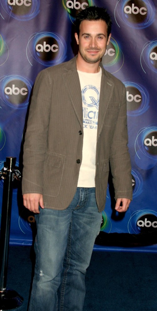 Freddie Prinze Jr.;<br>ABC TV TCA Party - Arrivals