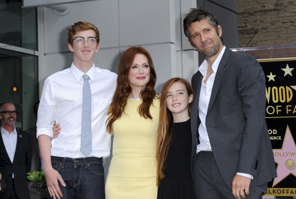 Manage somehow. Julianne moore liv freundlich Julianne moore liv freundlich possible speak