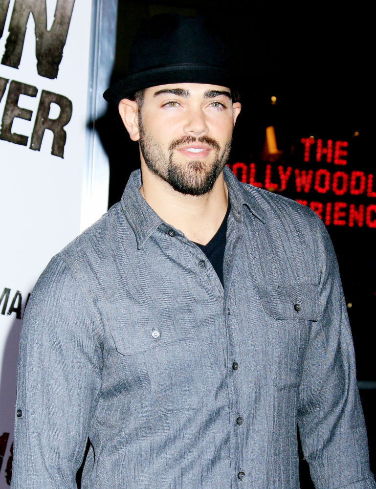 Jesse Metcalfe;<br>Los Angeles Premiere of 'The Book Of Eli' - Arrivals
