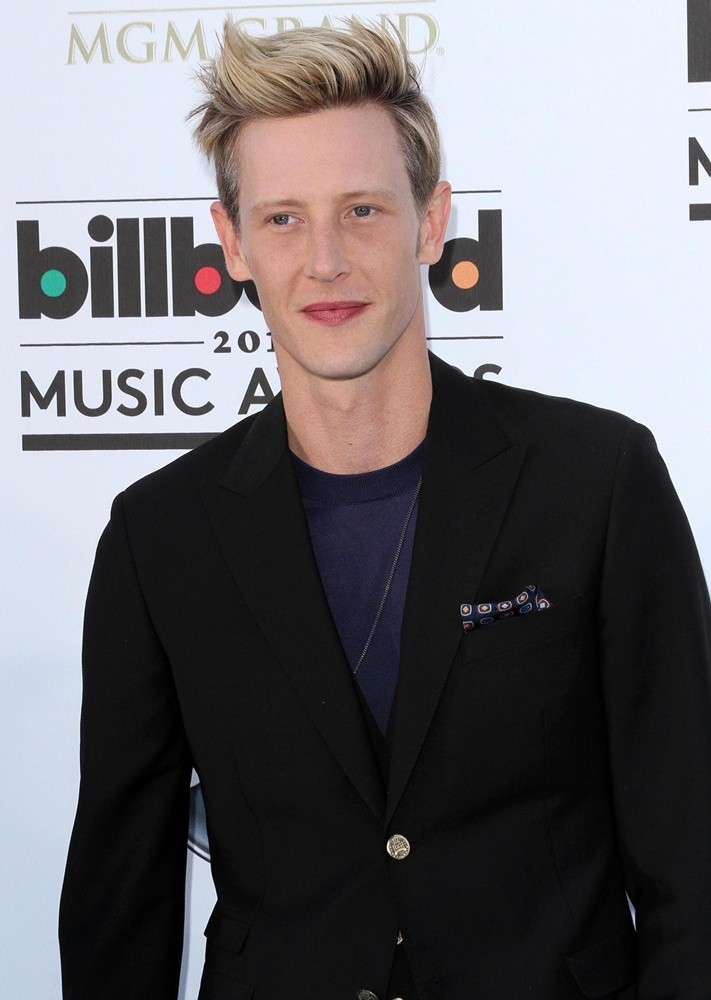 Gabriel mann gay - 🧡 AudreyAnneStyling: ABC's Revenge Photo Shoot: Re...