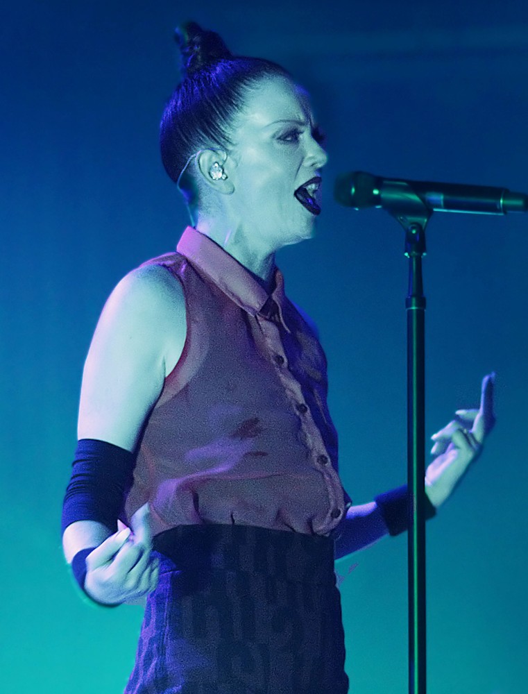 Shirley Manson;Garbage;<br>Garbage Performing Live