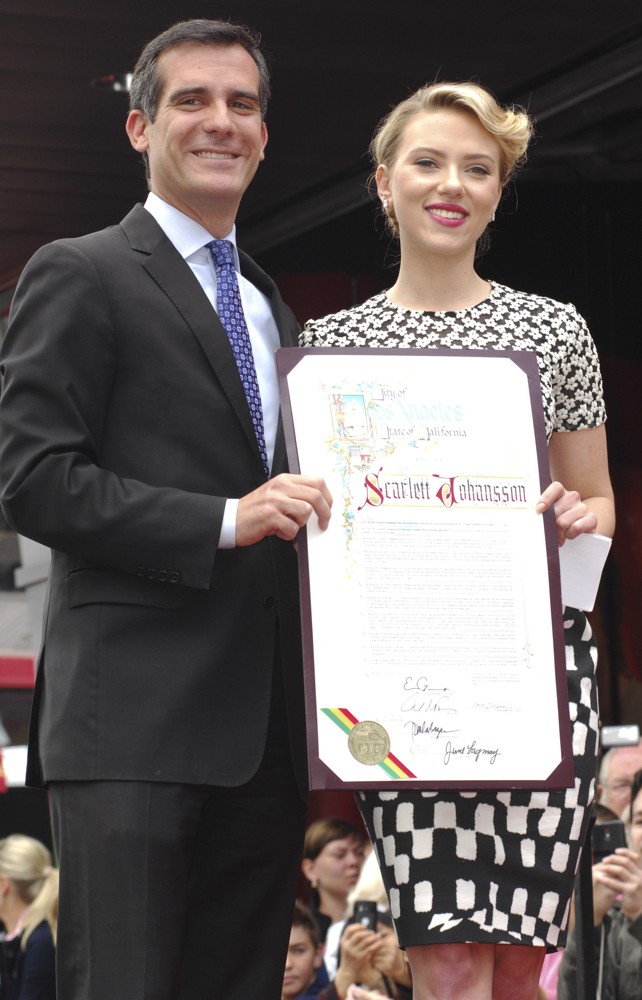 Eric Garcetti;Scarlett Johansson;<br>Scarlett Johansson Is Honored with A Star on The Hollywood Walk of Fame