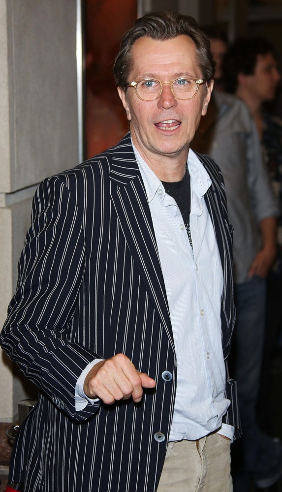 Gary Oldman;<br>Gary Oldman Waiting Outside Princess of Wales Theatre