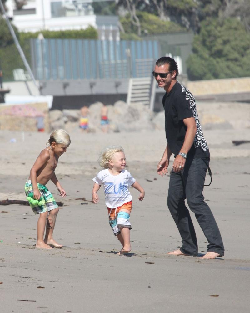 Gavin Rossdale;Zuma Rossdale;<br>Memorial Day Beach Party