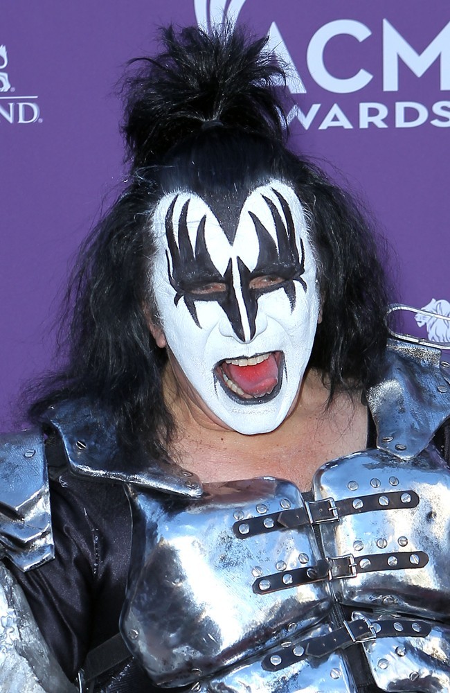 Gene Simmons;KISS;<br>2012 ACM Awards - Arrivals