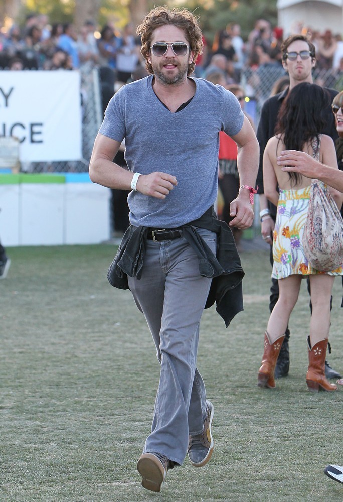 Gerard Butler;<br>Celebrities at The 2012 Coachella Valley Music and Arts Festival - Day 3