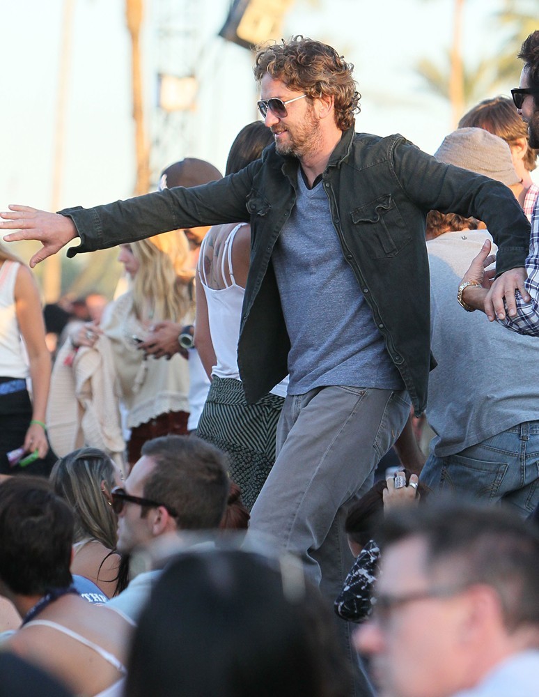 Gerard Butler;<br>Celebrities at The 2012 Coachella Valley Music and Arts Festival - Day 3