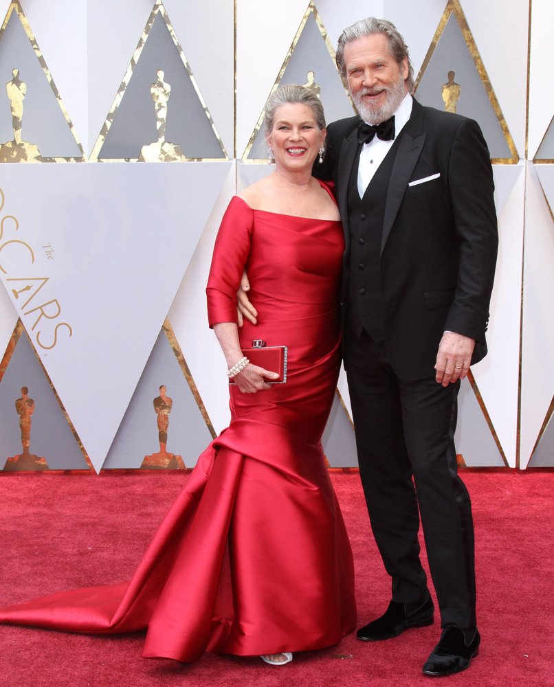Susan Geston, Jeff Bridges<br>89th Annual Academy Awards - Arrivals
