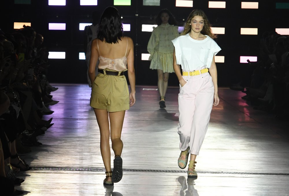 Gigi Hadid Picture 258 Milan Fashion Week Spring Summer