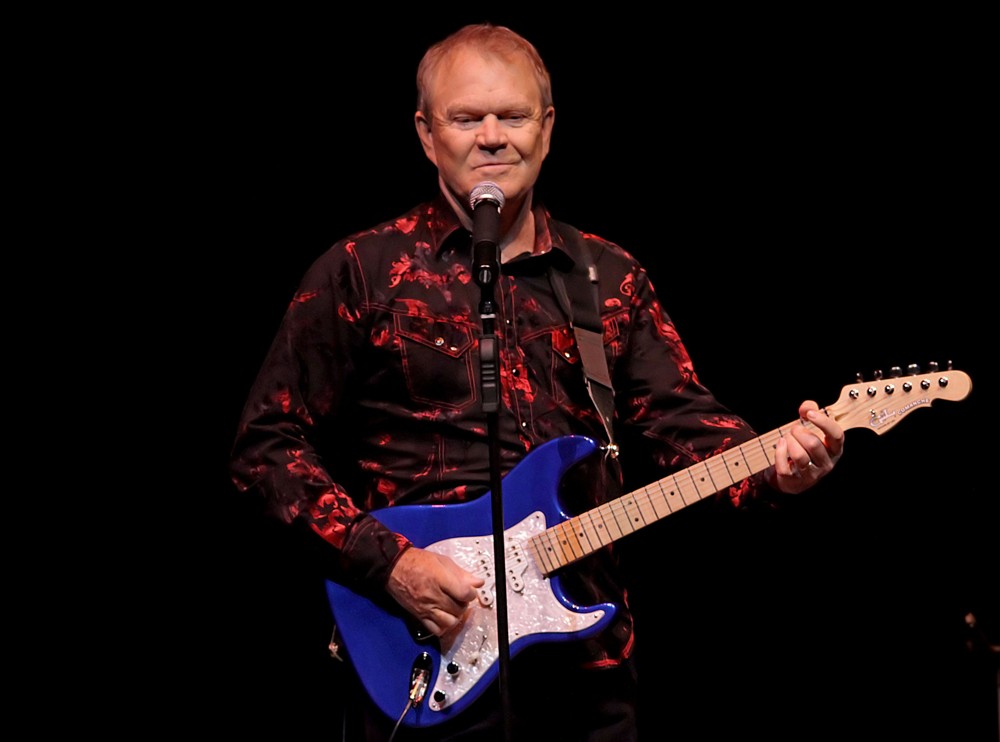 Glen Campbell;<br>Glen Campbell Performing His Good Times - The Final Farewell Tour