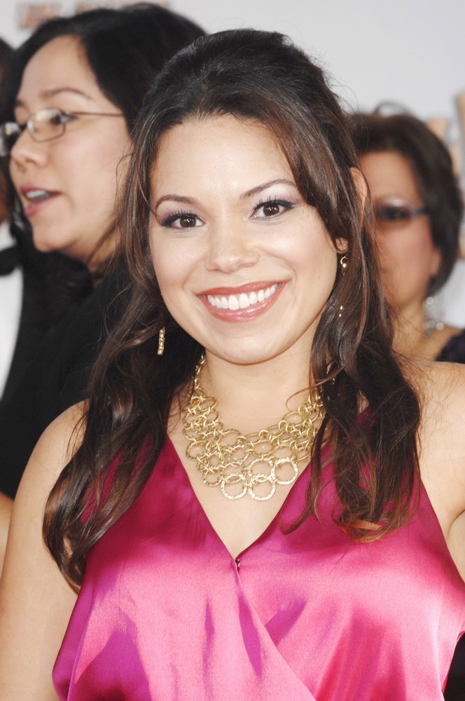 Gloria Garayua;<br>2011 NCLR ALMA Awards - Arrivals