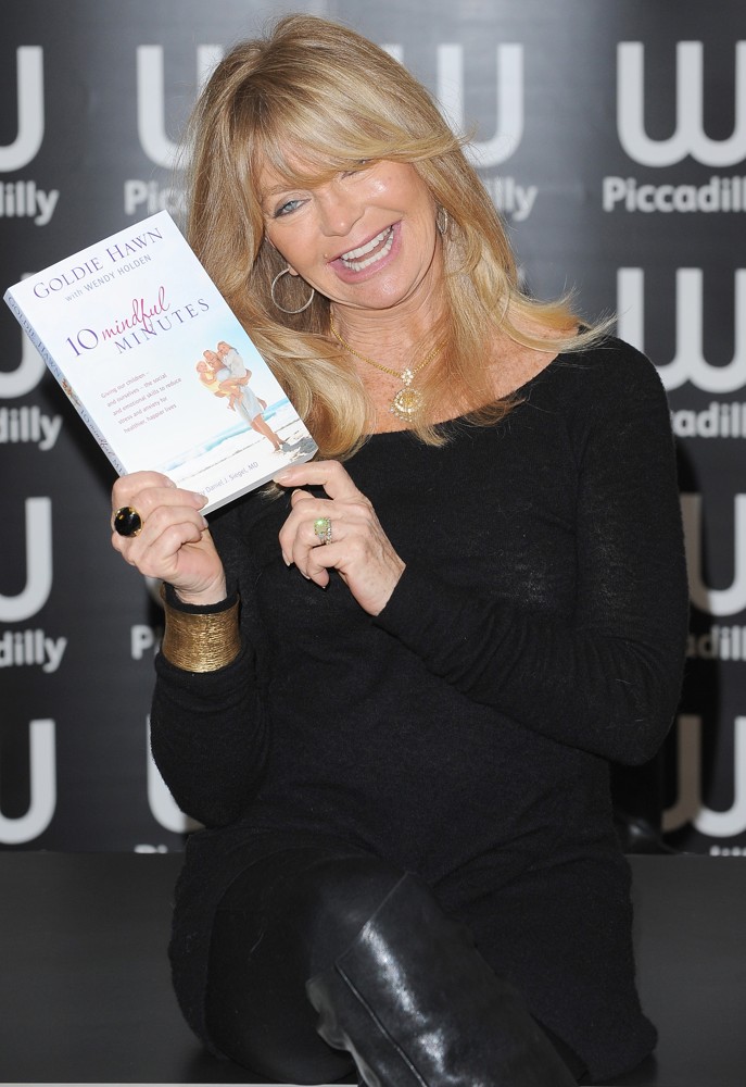 Goldie Hawn;<br>Goldie Hawn at A Book Signing