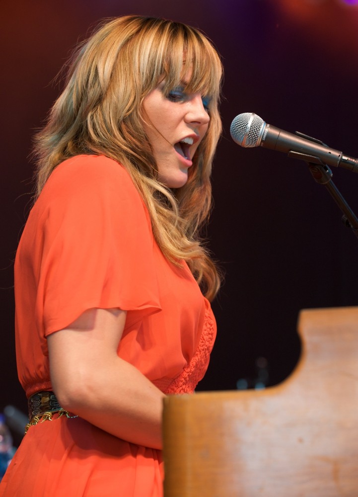 Grace Potter;Grace Potter and the Nocturnals;<br>2009 Bonnaroo Music Festival - Day 1