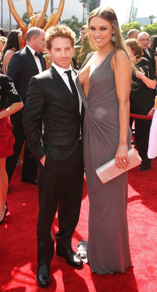 Seth Green;Clare Grant;<br>2011 Primetime Creative Arts Emmy Awards - Arrivals