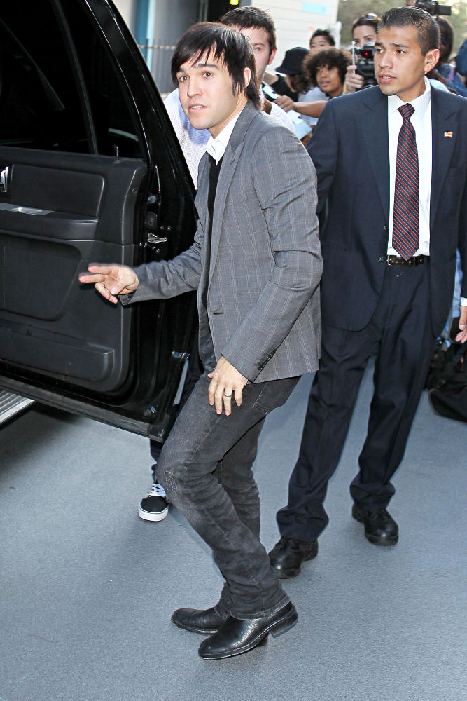 Pete Wentz;<br>Celebrities Raise Money for 'Larry King Live: Disaster in the Gulf' Telethon