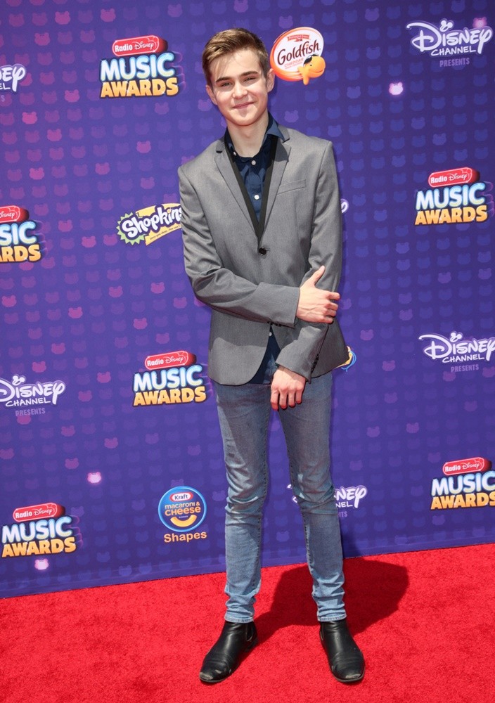 Gus Kamp;<br>2016 Radio Disney Music Awards - Arrivals