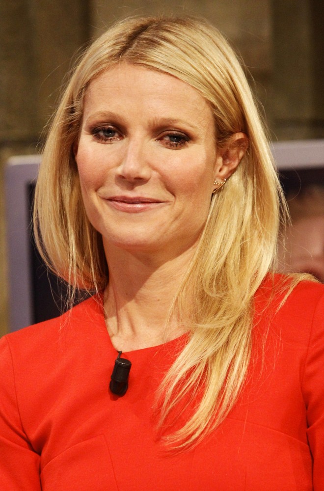 Gwyneth Paltrow;<br>Gwyneth Paltrow Appears on El Hormiguero TV Show