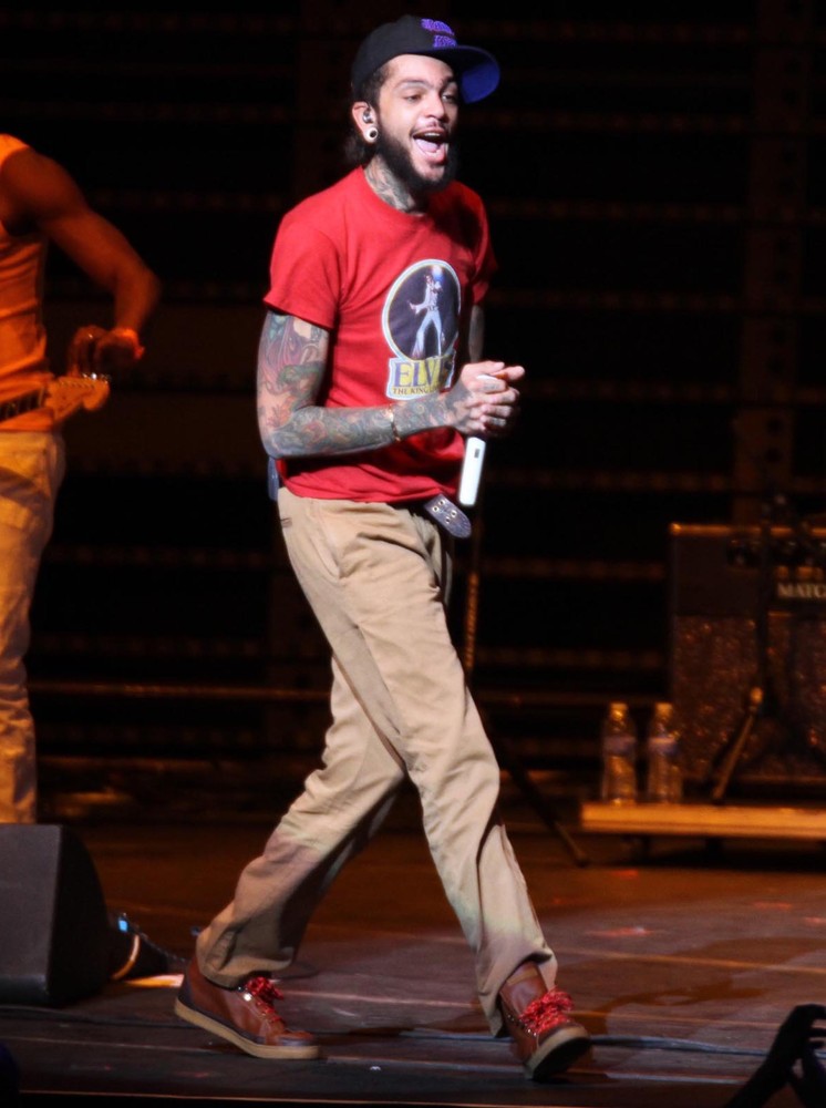 Gym Class Heroes;<br>102.7 KIIS FM's Jingle Ball 2011 - Show