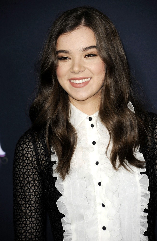 Hailee Steinfeld;<br>Pitch Perfect 2 World Premiere - Arrivals