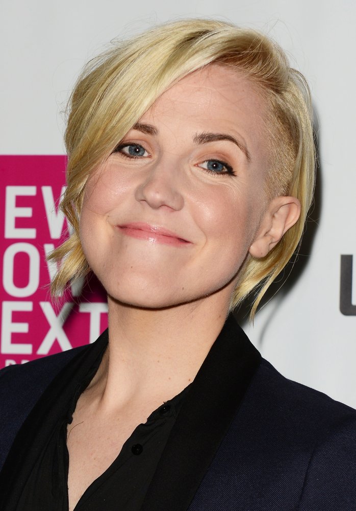 Hannah Hart Picture 1 - Logo TV’s 2014 NewNowNext Awards - Arrivals