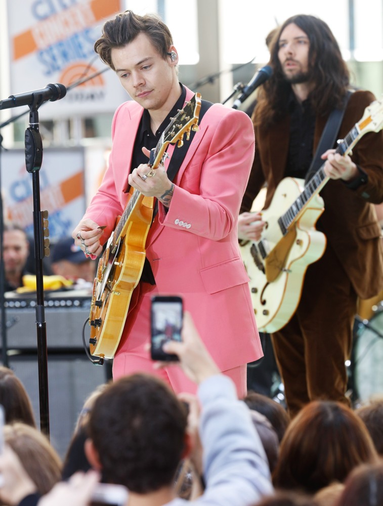 Harry Styles;One Direction;<br>Harry Styles Performing Live on NBC's Today Show