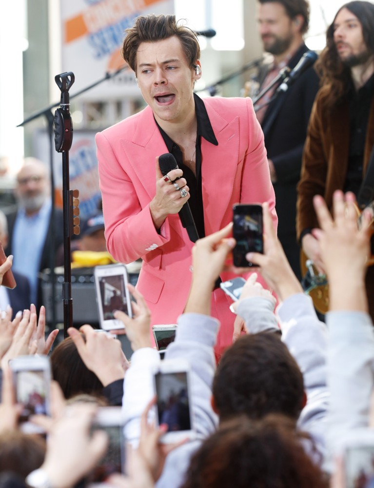 Harry Styles;One Direction;<br>Harry Styles Performing Live on NBC's Today Show